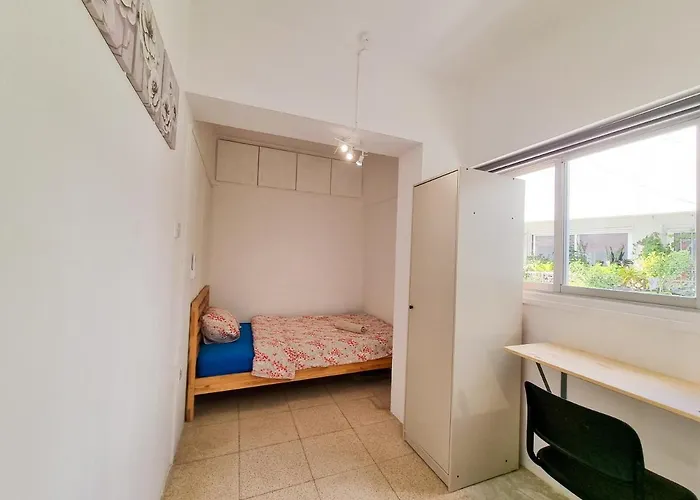 Δωμάτια σε οικογενειακή κατοικία View